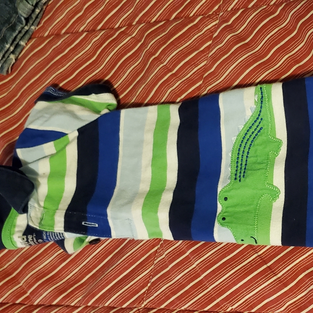 One peice - Picture 2 of 3